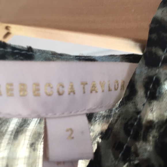 Super cute cheetah print blue blouse! - Picture 3 of 7